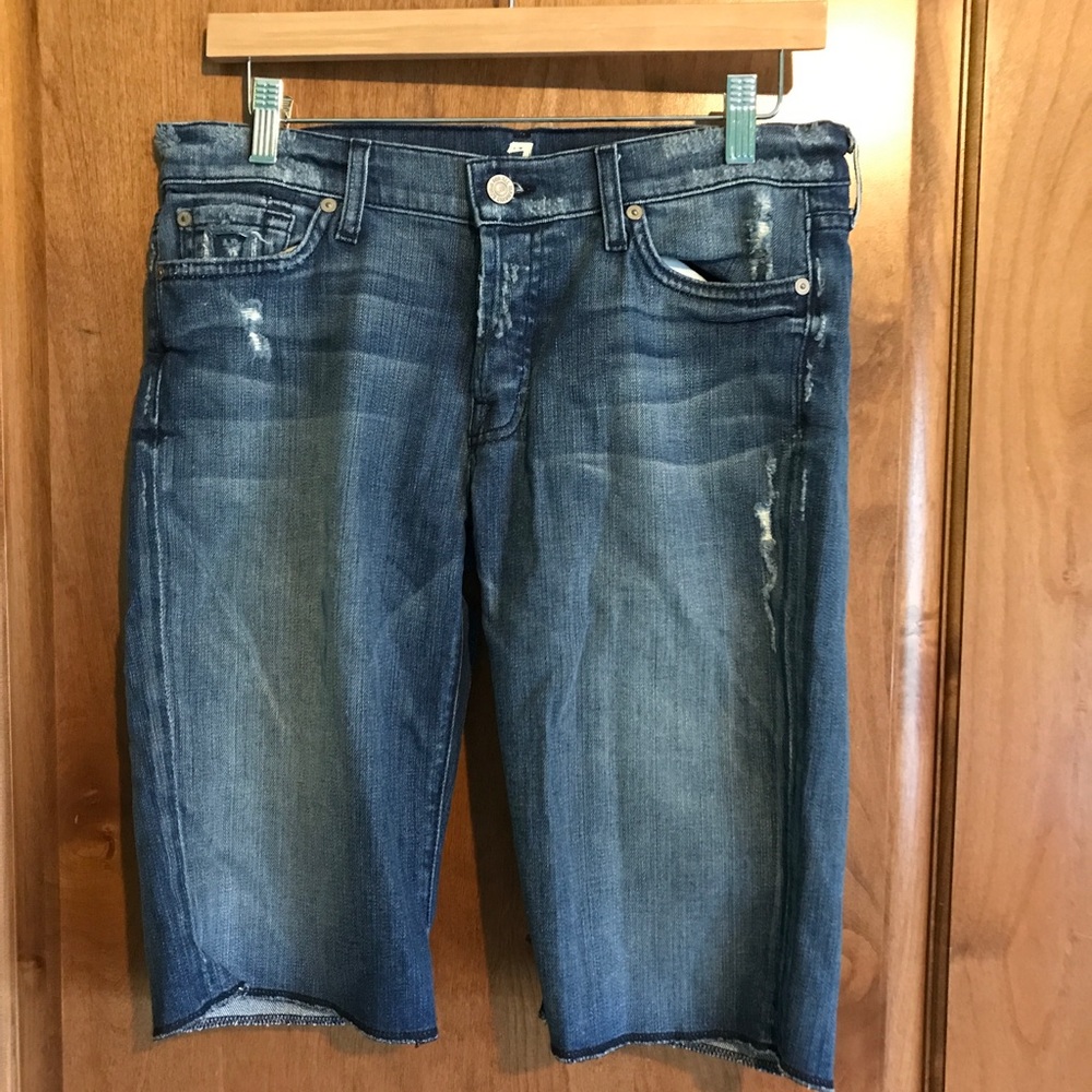 7 For all Mankind Women's Jean Shorts gently used